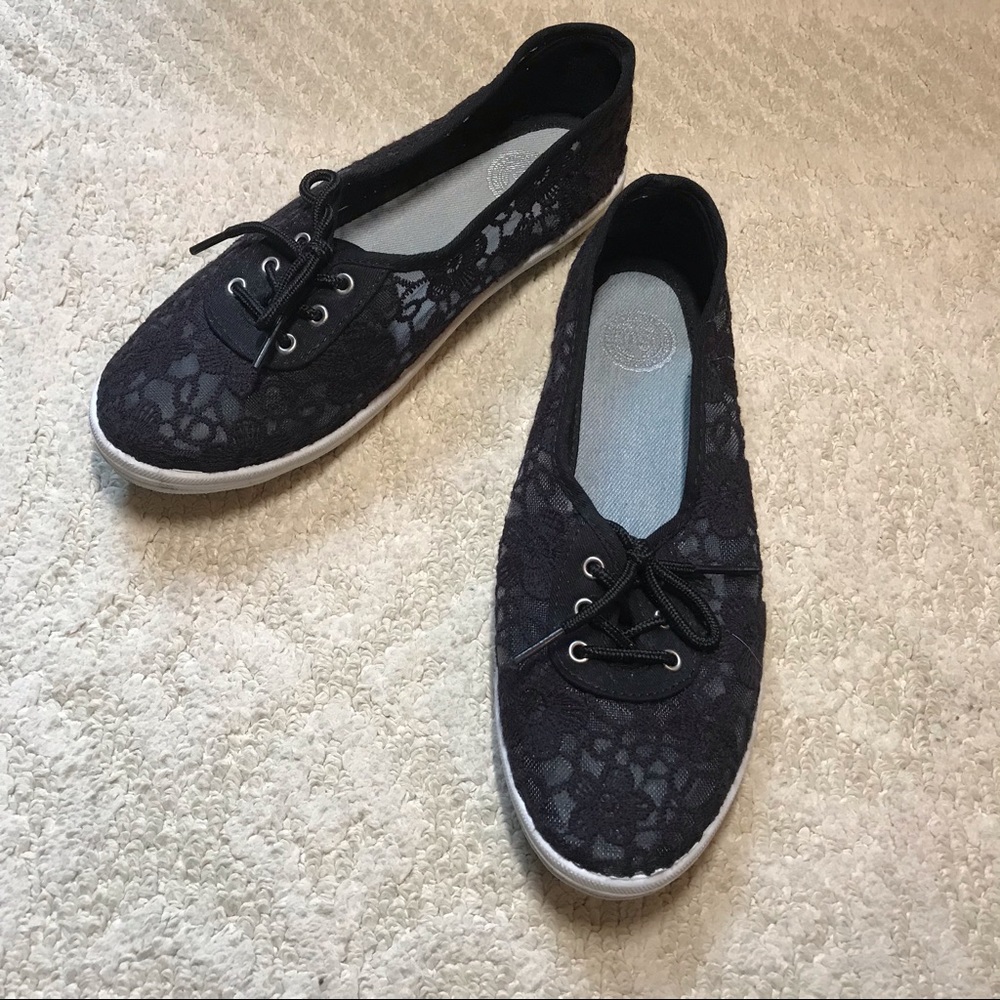 Women's Floral Lace Navy Blue SO Flats